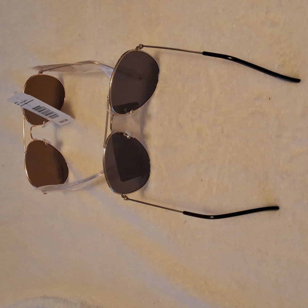 Moda Sunglasses Gold Or Siver Frame Available - Picture 2 of 3
